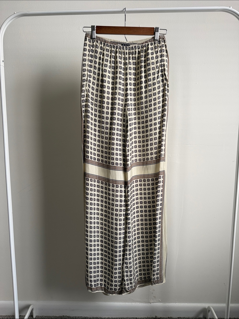 ✅J. Crew Beige and Black Geometric Print Relaxed Pants